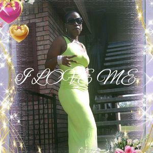 Meet your Posher, Felicia